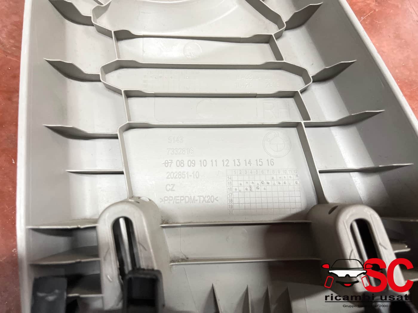 Rivestimento Montante Centrale Bmw X1 F48 51437332816 51437332818 51437332817 51437332815 - 41080 Rivestimento Montante Centrale Bmw X1 F48 51437332816 51437332818 51437332817 51437332815 - 41080