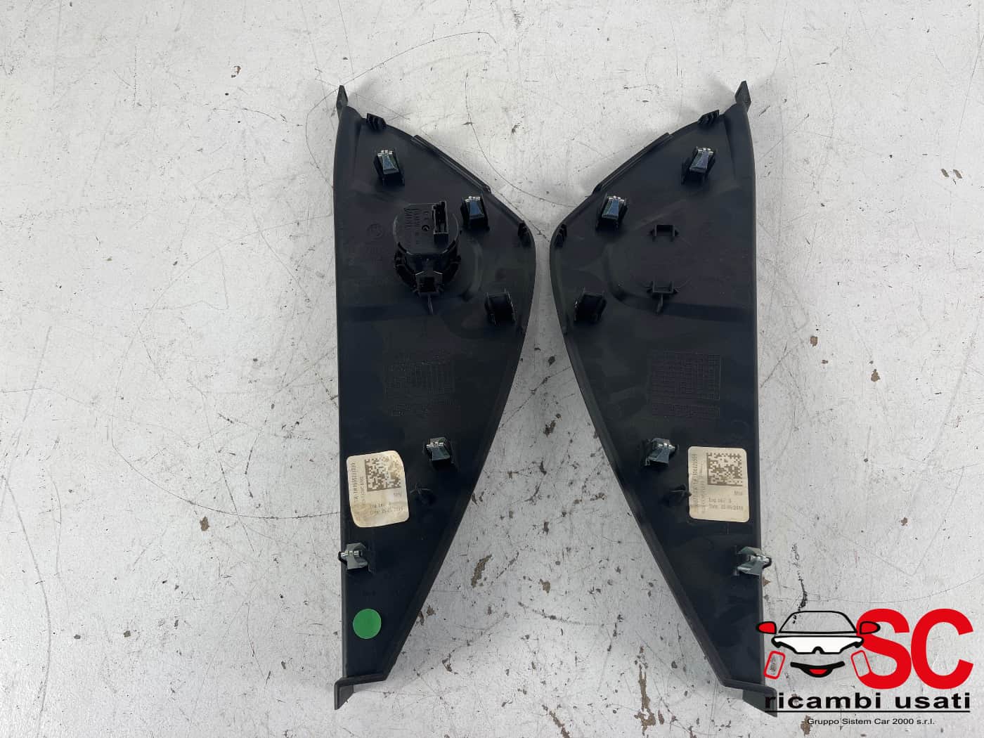 Rivestimento Laterale Cruscotto Bmw X1 F48 51459292146 51459292145 - 41104 Rivestimento Laterale Cruscotto Bmw X1 F48 51459292146 51459292145 - 41104