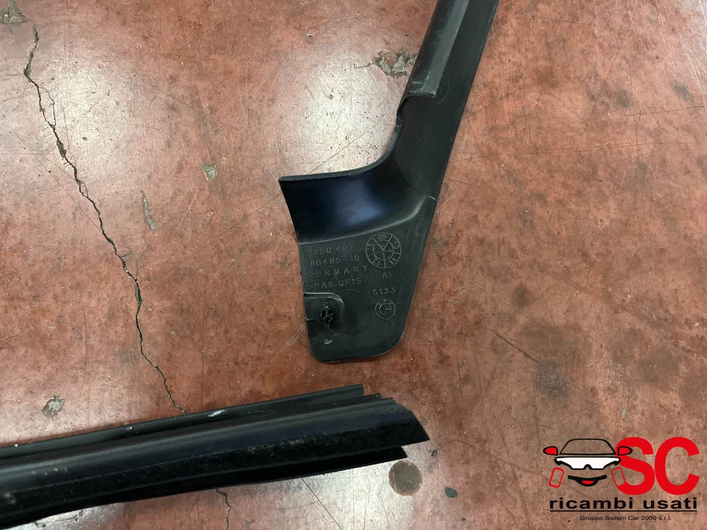 GUARNIZIONE PORTIERA ANTERIORE SINISTRA BMW X1 Serie (F48) 7349635 (15>)