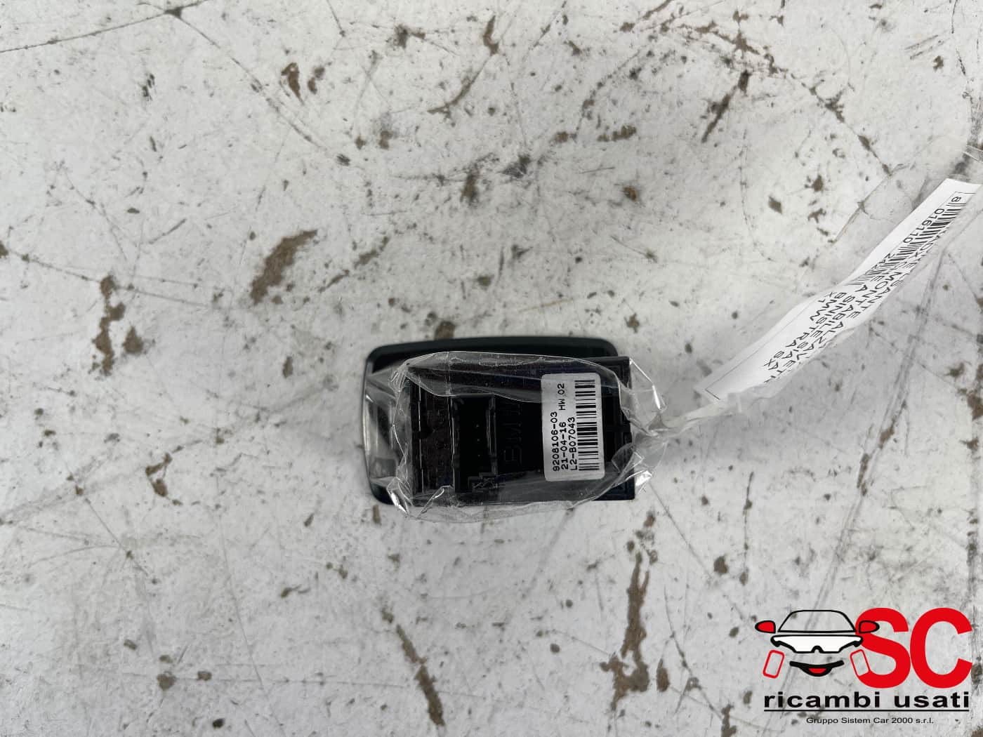PULSANTE ALZAVETRO POSTERIORE DESTRO BMW X1 Serie (F48) 61319208106 (15>)