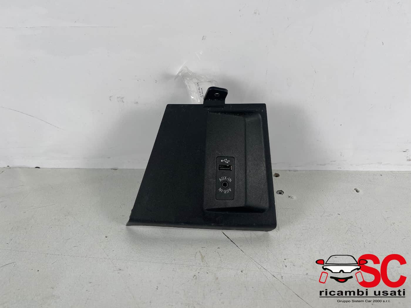 INTERFACCIA PRESA USB/INGRESSO AUX BMW X1 Serie (F48) 9292744 (15>)