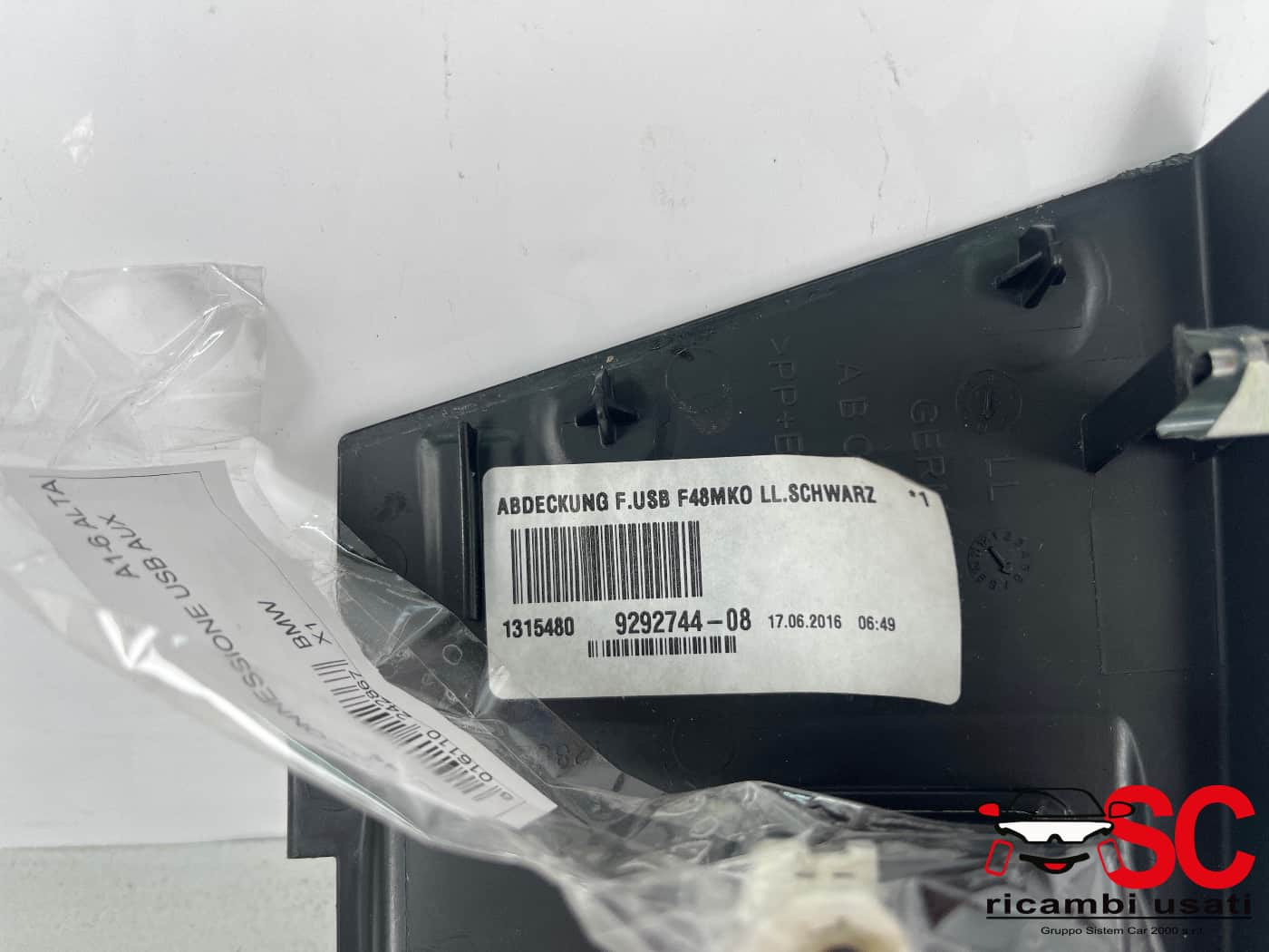 INTERFACCIA PRESA USB/INGRESSO AUX BMW X1 Serie (F48) 9292744 (15>)