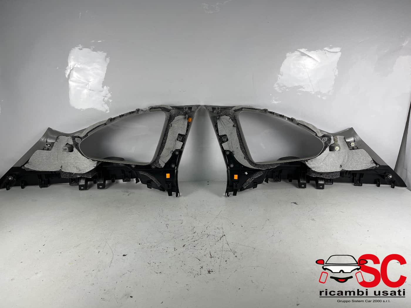 RIVESTIMENTO MONTANTE POSTERIORE SX E DX BMW X1 Serie (F48) 51437332820 (15>)