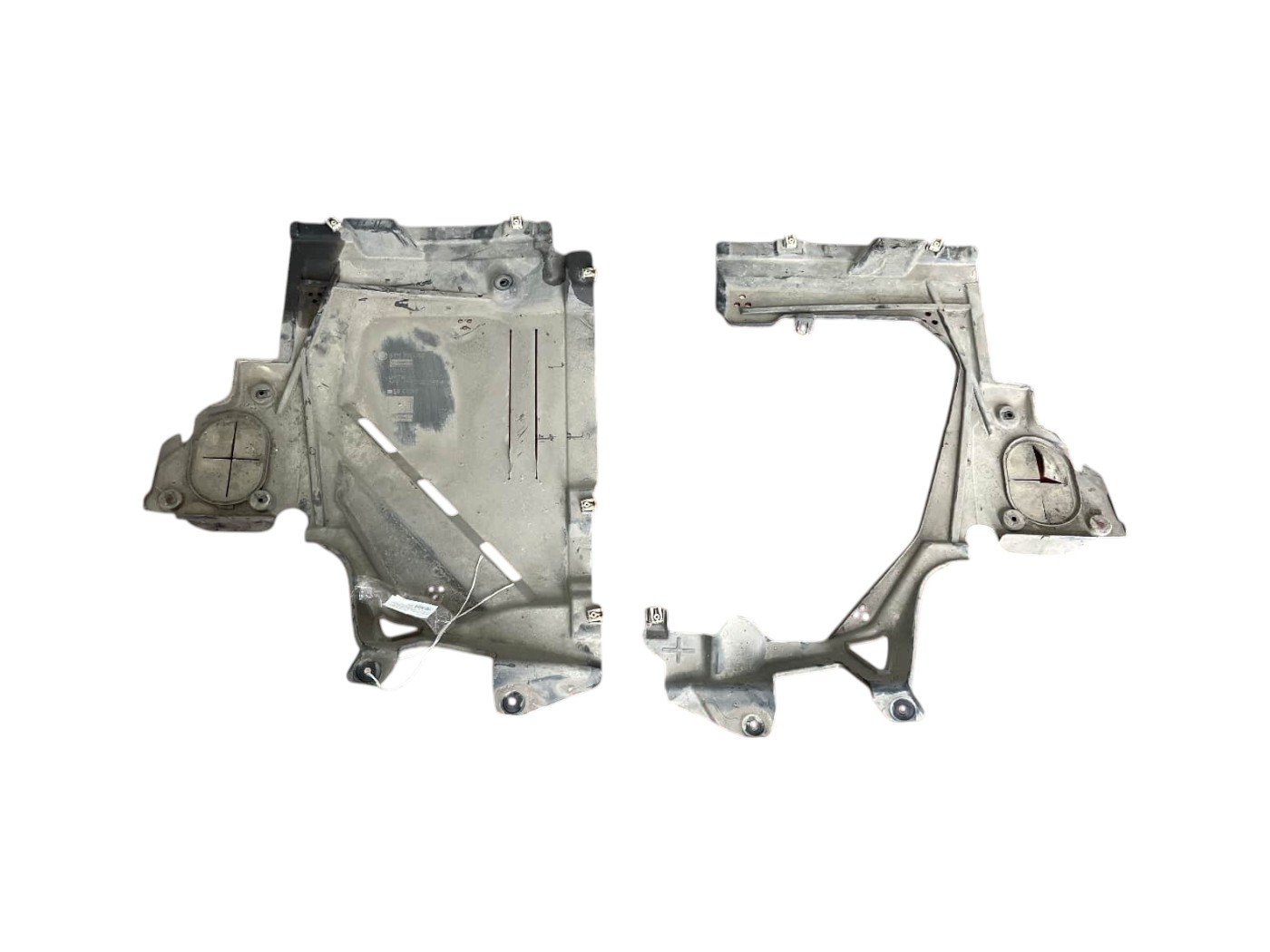 SCOCCA SERBATOIO BMW X1 Serie (F48) 51757354759 (15>)