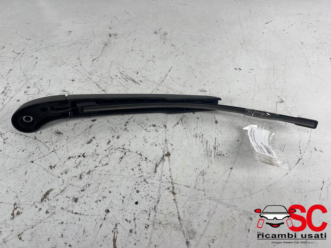 BRACCIO TERGICRISTALLO POSTERIORE BMW X1 Serie (F48) 61627356224 (15>)