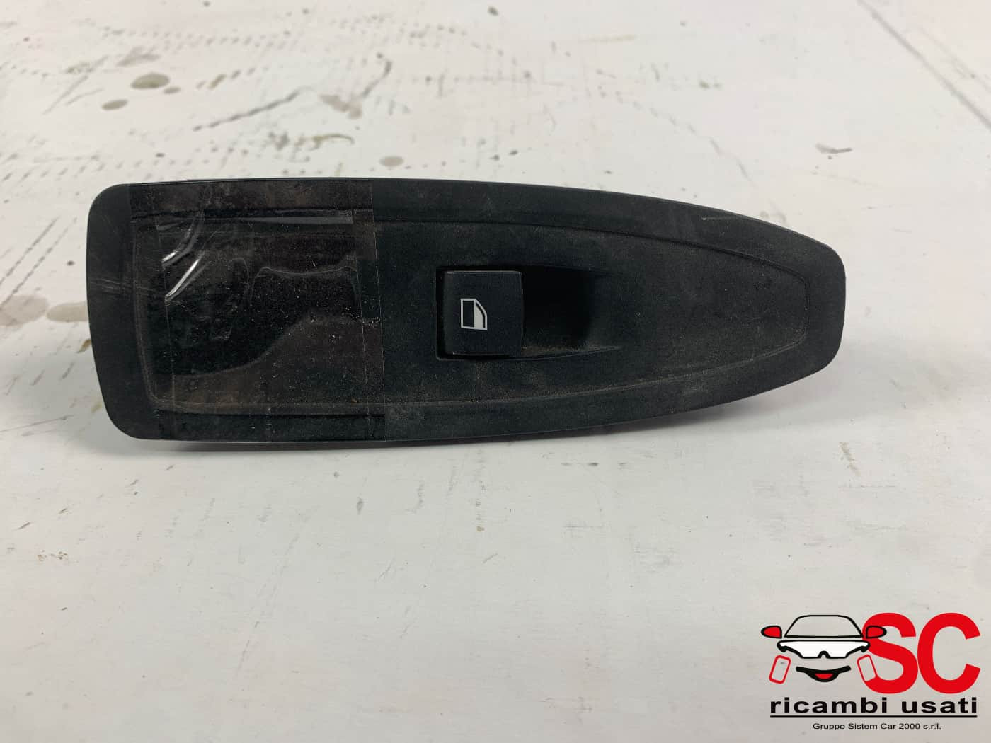 61319208107 PULSANTE ALZAVETRO ANTERIORE DX BMW X1 Serie (F48) benzina