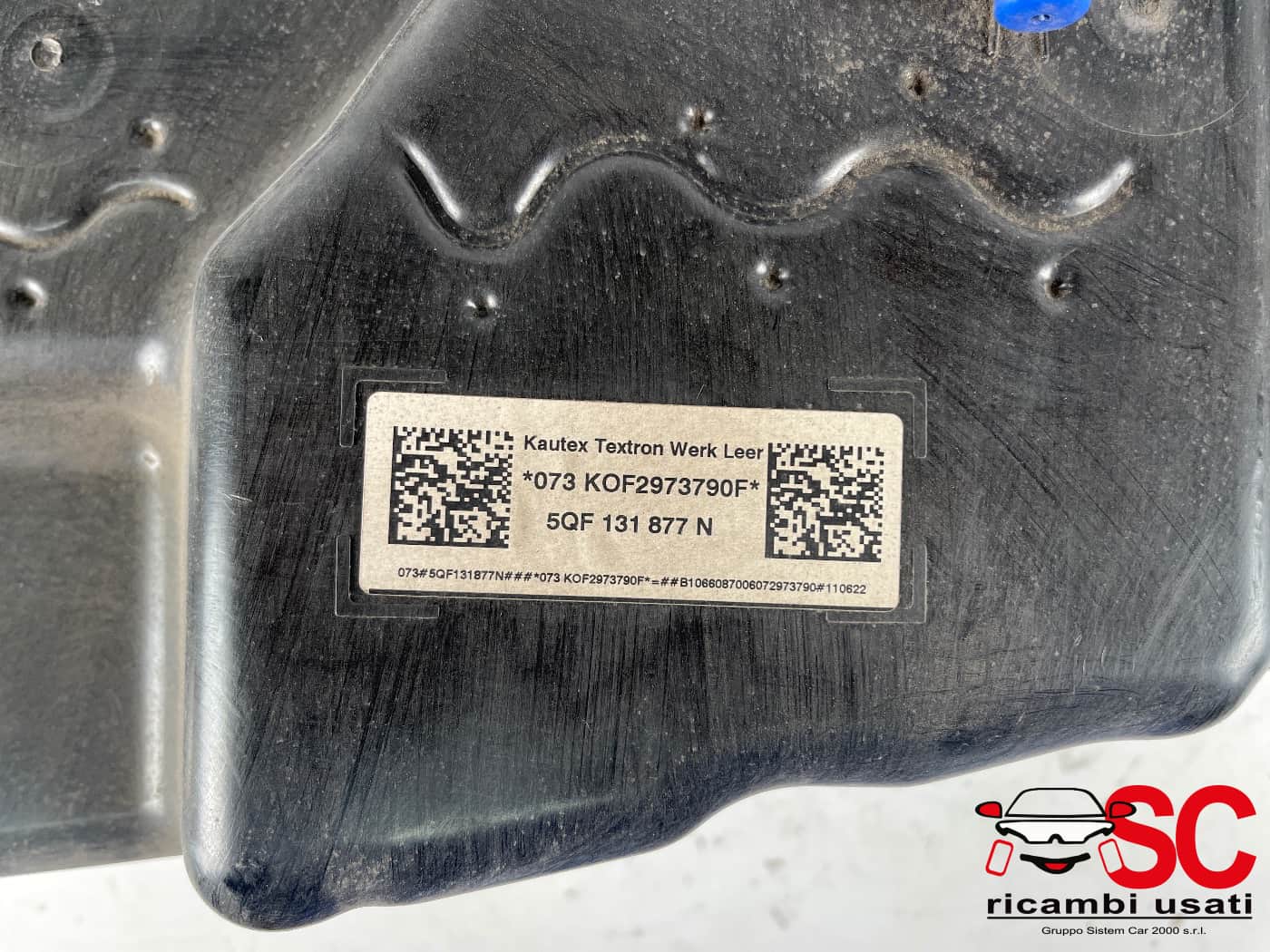 Serbatoio Adblue Volkswagen Tiguan 2.0 Tdi 5QF131877N 5QF131877P - 41454 Serbatoio Adblue Volkswagen Tiguan 2.0 Tdi 5QF131877N 5QF131877P - 41454