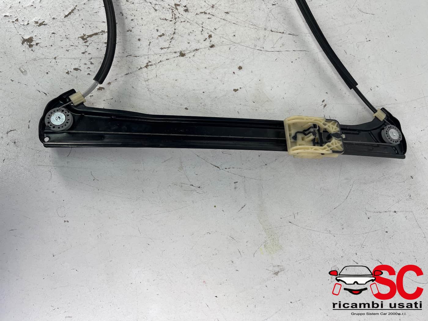 Alzavetro Anteriore Sinistro Volkswagen Tiguan 5NA837461A - 41466