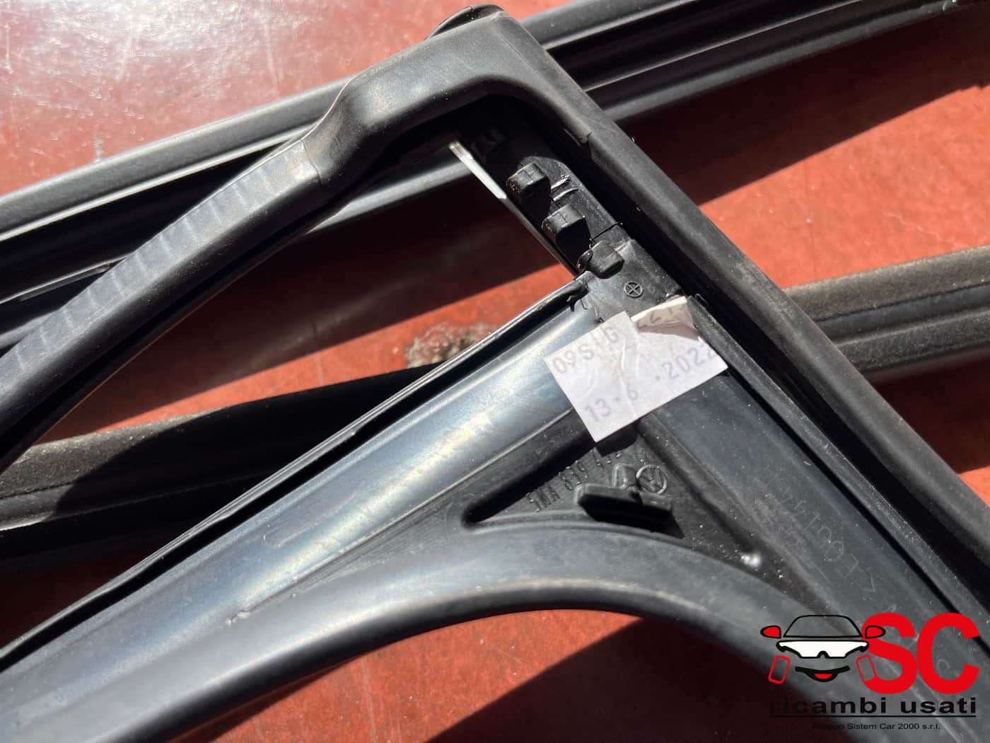 Guarnizione Guida Vetro Porta Posteriore Dx Tiguan 5NA839432 5NA839476B - 41488 Guarnizione Guida Vetro Porta Posteriore Dx Tiguan 5NA839432 5NA839476B - 41488