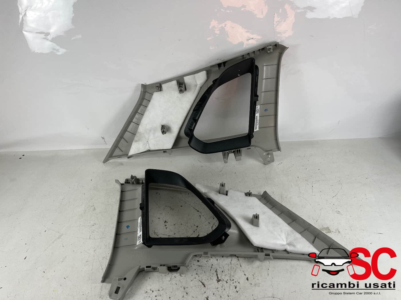 Rivestimento Montanti Posteriori 5NA867288A 5NA867287A - 41583 Rivestimento Montanti Posteriori 5NA867288A 5NA867287A - 41583