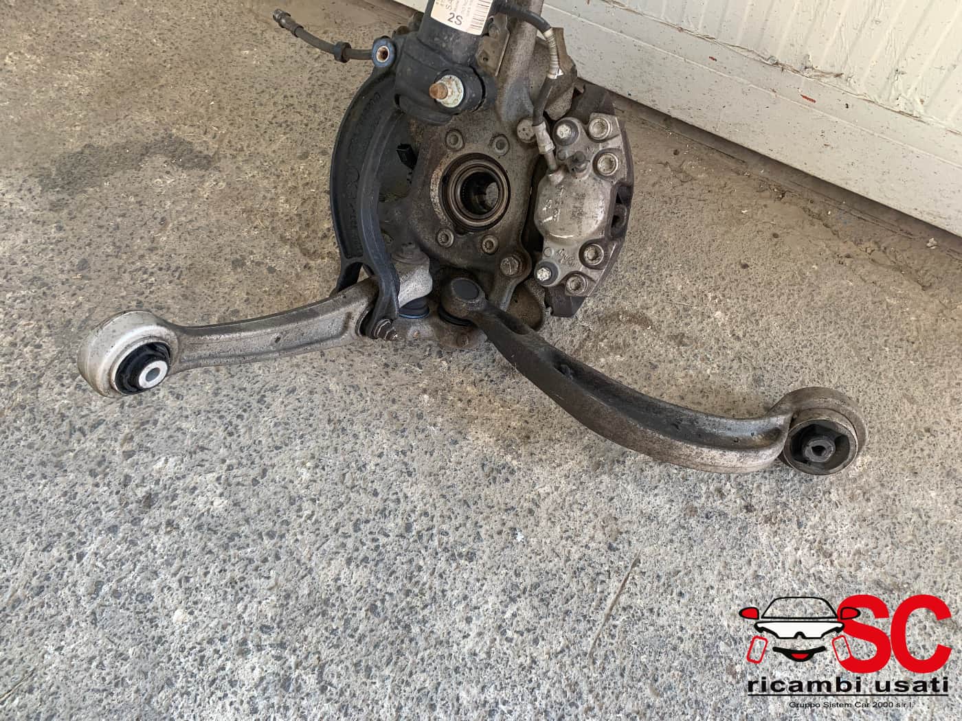 Mozzo Anteriore Destro Dx Audi A5 4G0407254A  4G0407254B - W00402