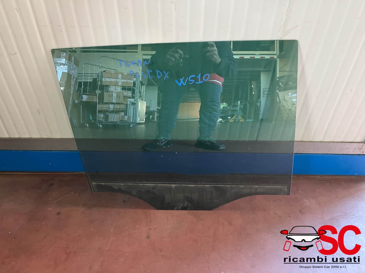 Vetro Scendente Posteriore Destro Tiguan  - W00510