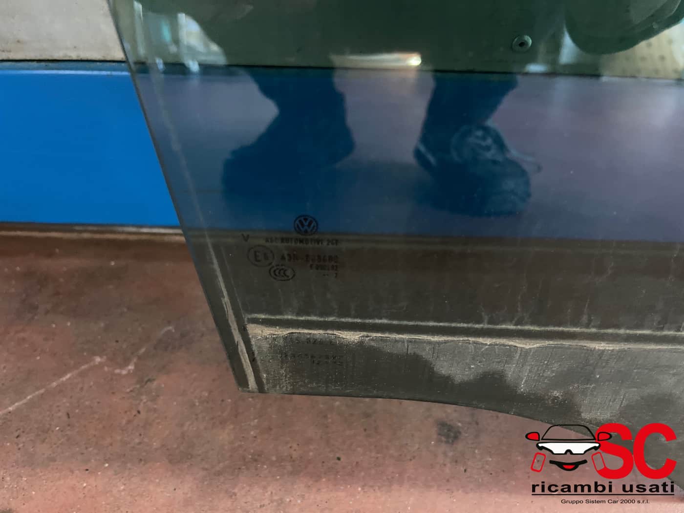 Vetro Scendente Posteriore Destro Tiguan  - W00510