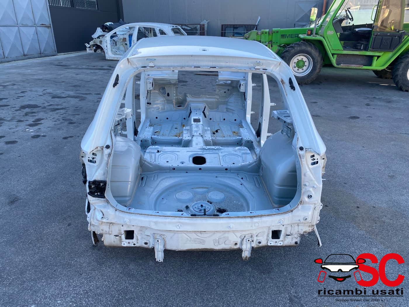 Fianco Fiancata Longherone Volkswagen Tiguan  - W00527