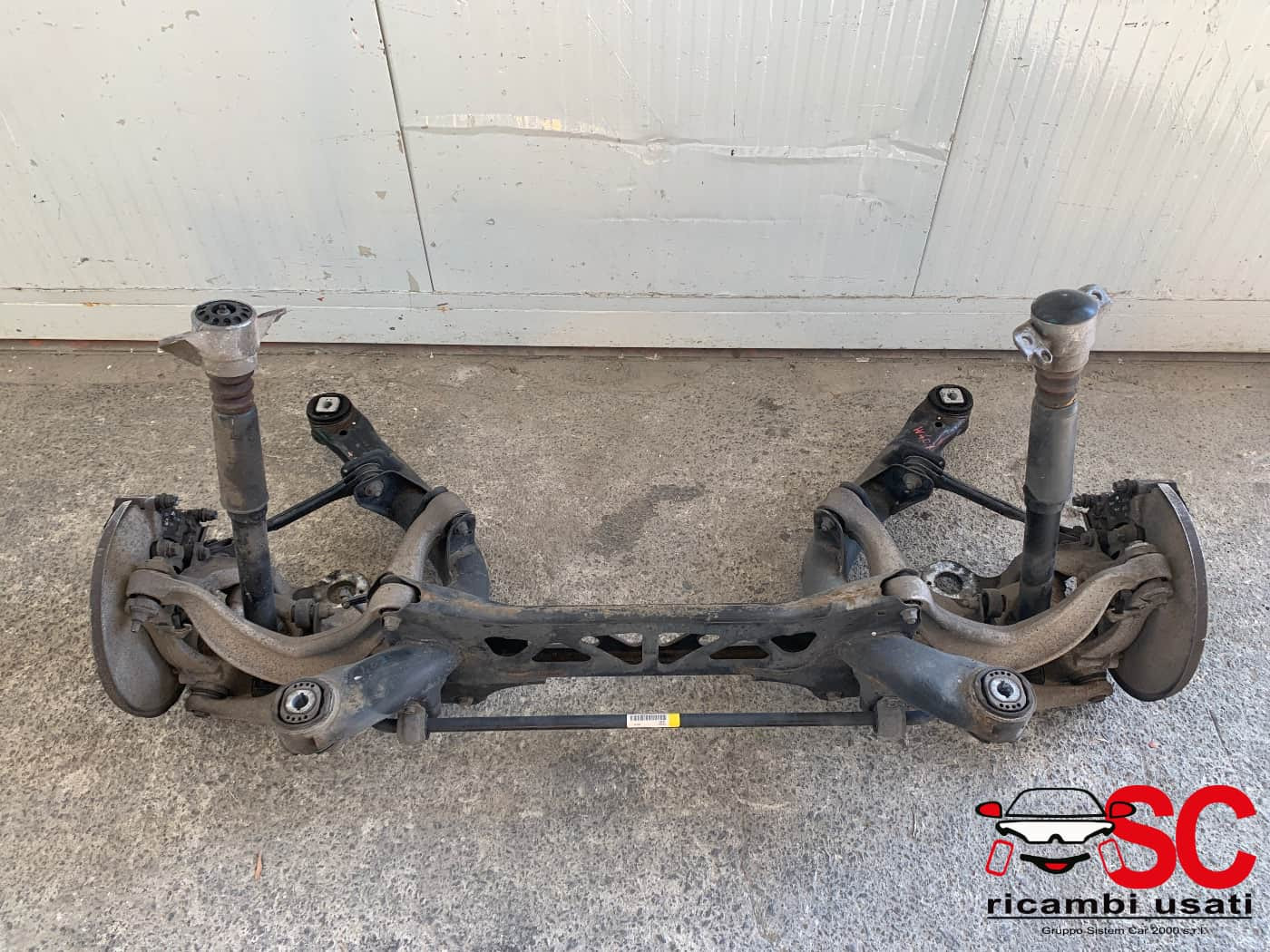 ASSALE POSTERIORE AUDI A5 Coupé (8T) 8f0505235F diesel (07>11)