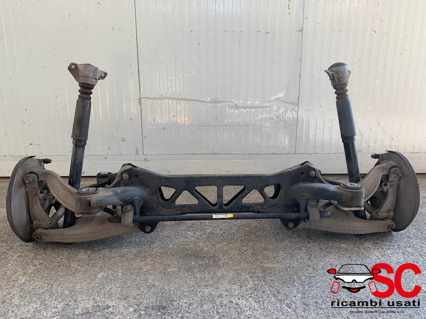 ASSALE POSTERIORE AUDI A5 Coupé (8T) 8f0505235F diesel (07>11)