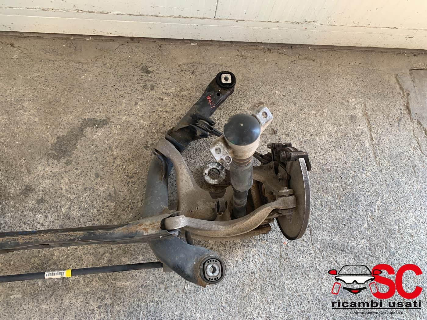 ASSALE POSTERIORE AUDI A5 Coupé (8T) 8f0505235F diesel (07>11)