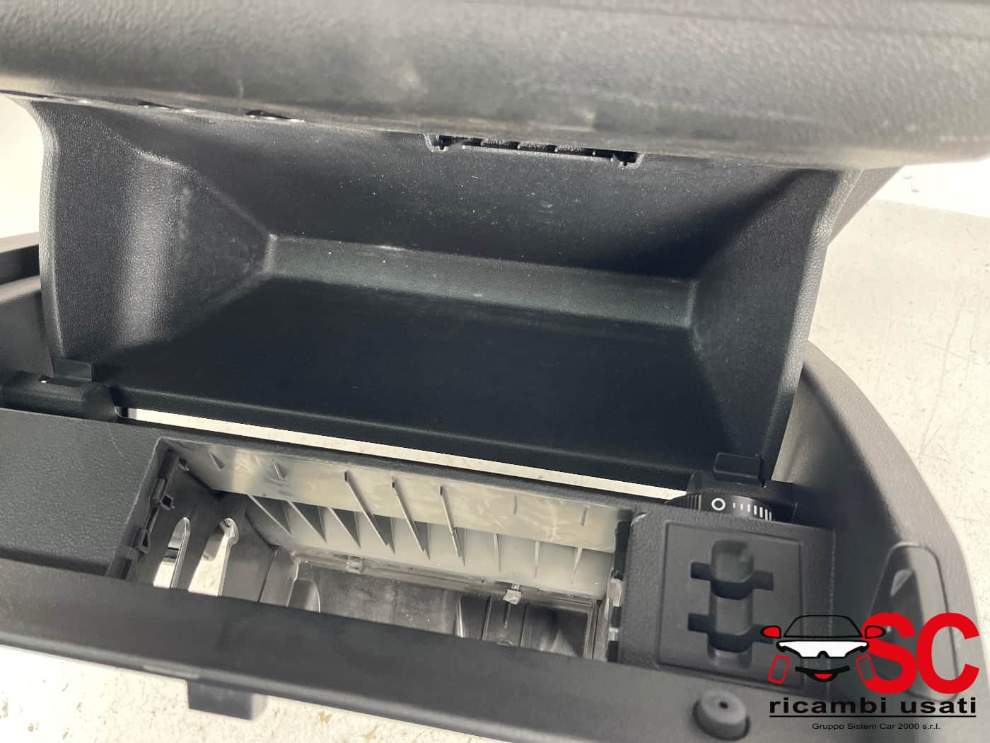 VANO PORTAOGGETTI VOLKSWAGEN Tiguan Restyling Serie 5NB857097E (20>)