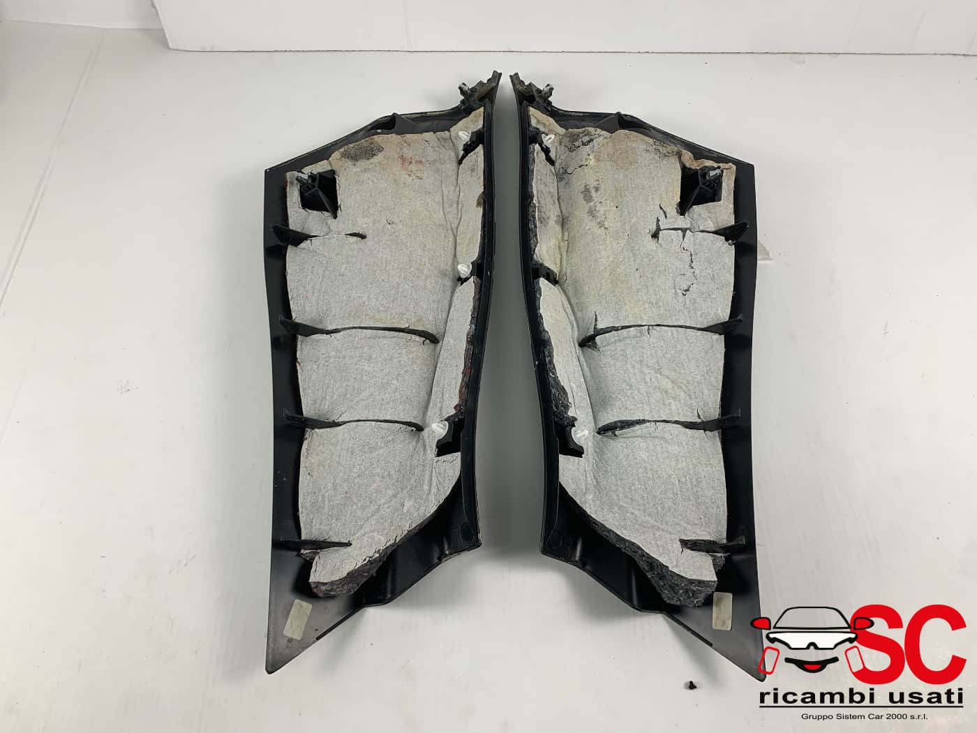 RIVESTIMENTO MONTANTE POSTERIORE SX E DX BMW X1 Serie (F48) 51437326836 (15>)