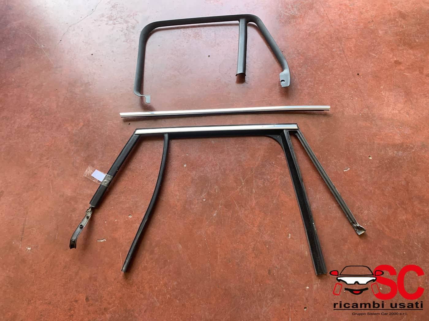 GUARNIZIONE PORTIERA POSTERIORE DESTRA BMW X1 Serie (F48) 51337362240 (15>)