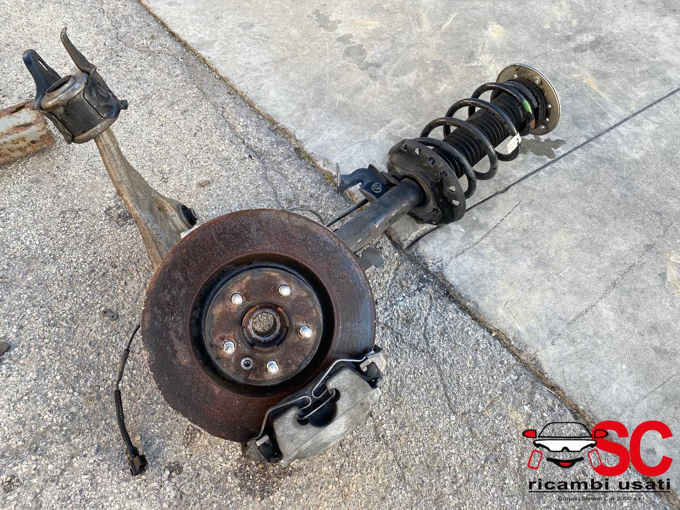 Mozzo Anteriore Destro Range Rover Evoque 2.0 - W01558 Mozzo Anteriore Destro Range Rover Evoque 2.0 - W01558