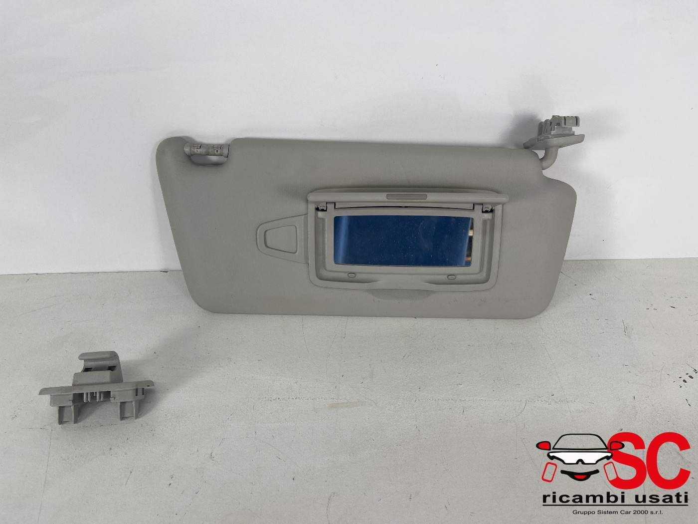 PARASOLE ALETTA LATO PASSEGGERO MERCEDES CLA Coupé (C117) (13>19)
