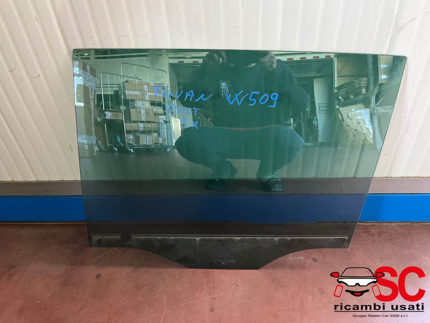 VETRO SCENDENTE POSTERIORE SINISTRO VOLKSWAGEN Tiguan Restyling Serie 5NA845025E (20>)