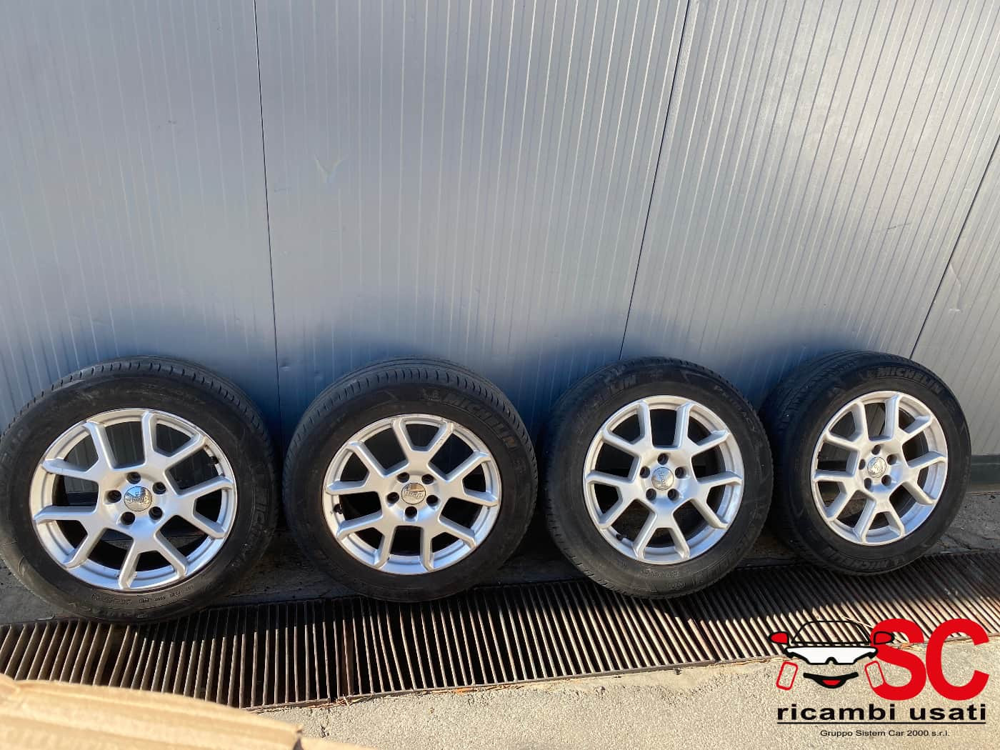 CERCHI IN LEGA JEEP Renegade Serie 735674113 (14>18)