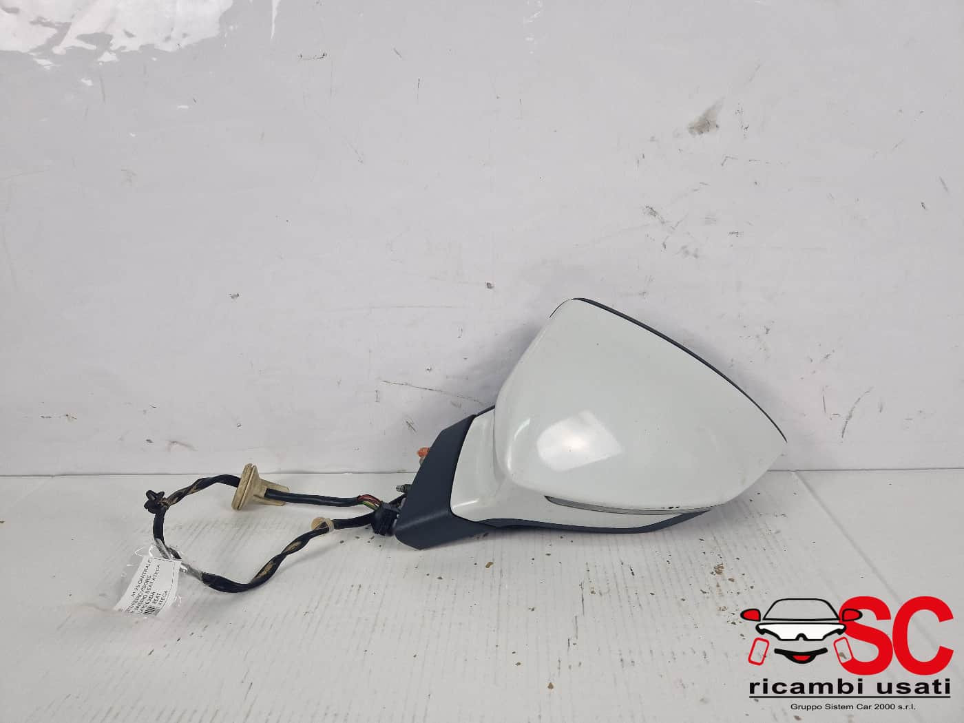 SPECCHIETTO RETROVISORE SINISTRO SEAT Ateca Serie 576857507F (16>)