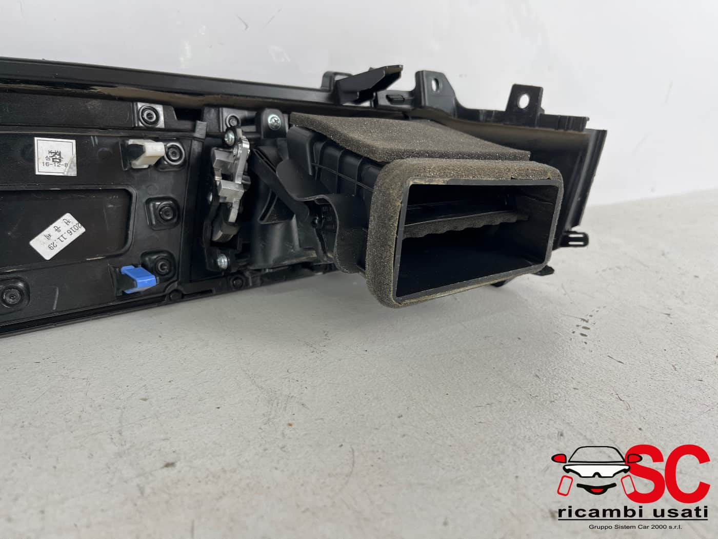 RIVESTIMENTO CRUSCOTTO KIA Niro Serie G584795000 (16>)