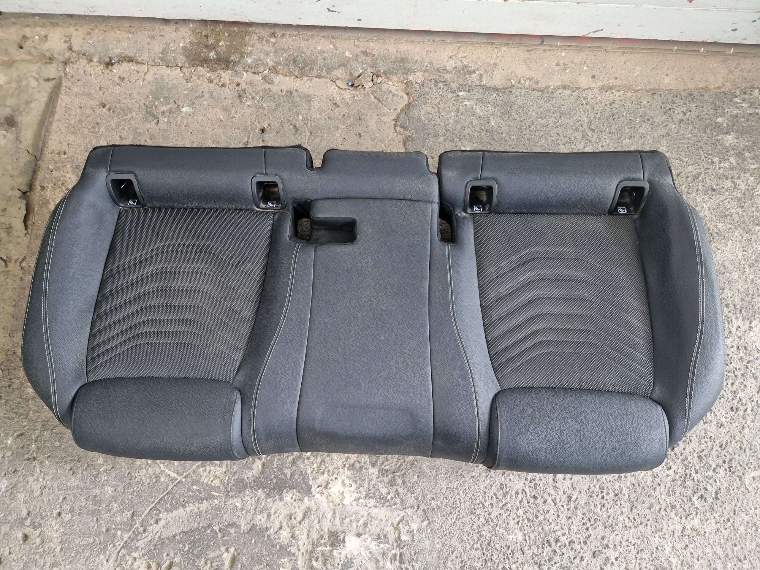 SEDILI MERCEDES GLA Serie (H247) (20>)