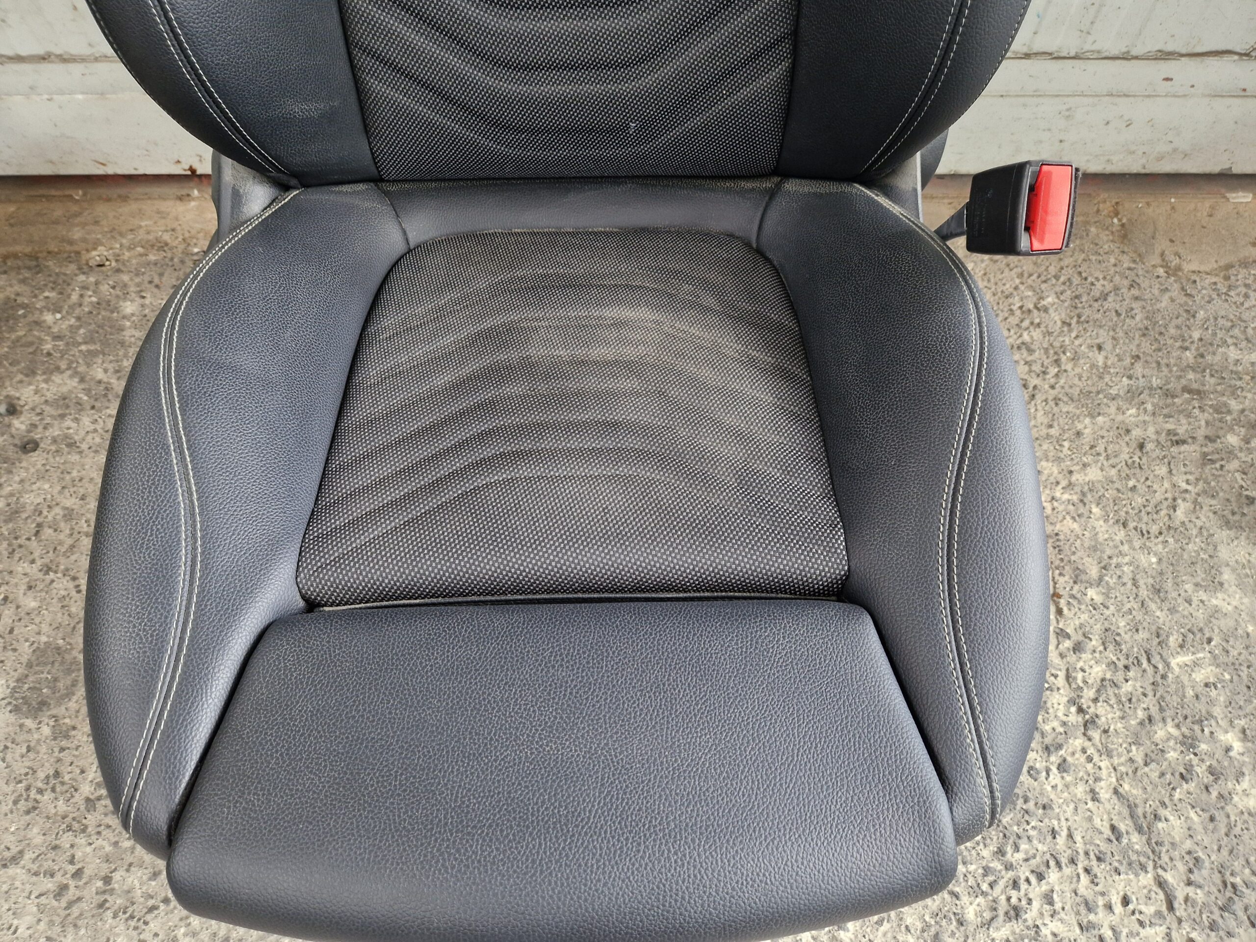 SEDILI MERCEDES GLA Serie (H247) (20>)