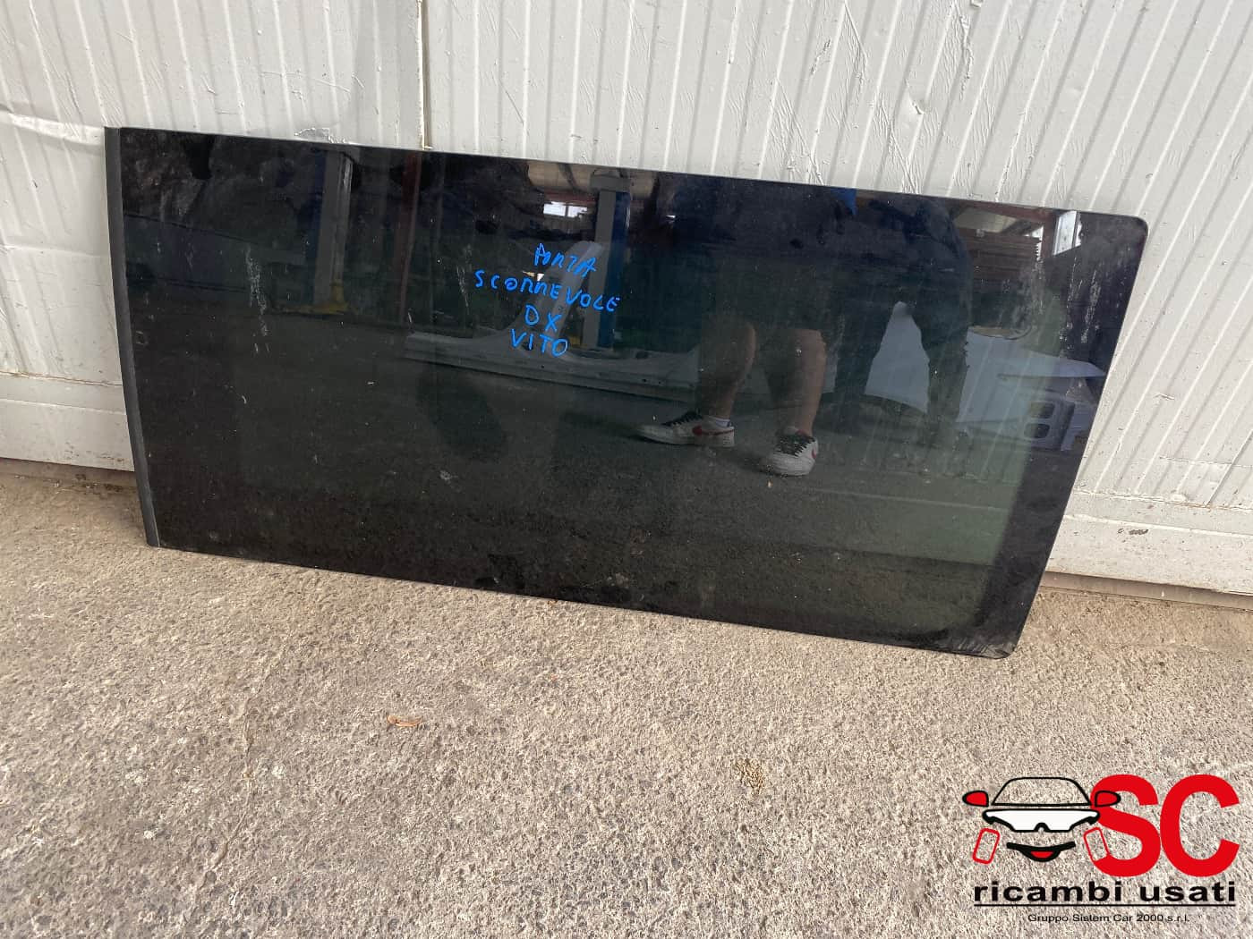 VETRO FISSO POSTERIORE DX MERCEDES Viano Serie (639) A6397351109 (10>14)