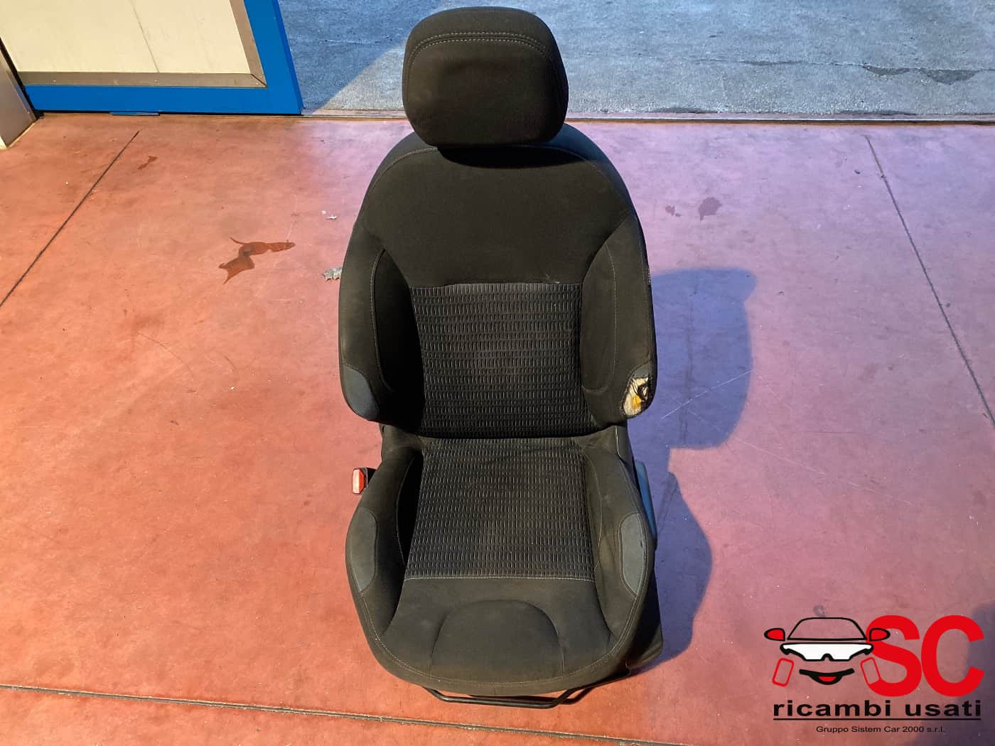 SEDILE ANTERIORE SINISTRO PEUGEOT 208 Serie (12>19)