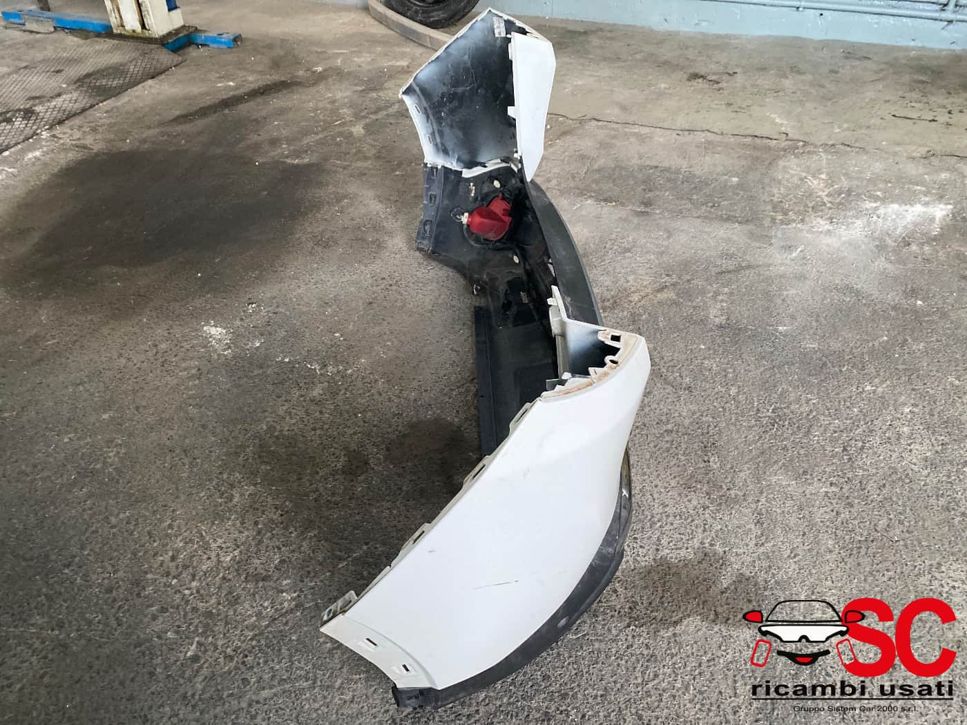 PARAURTI POSTERIORE PEUGEOT 3008 Serie (16>23)