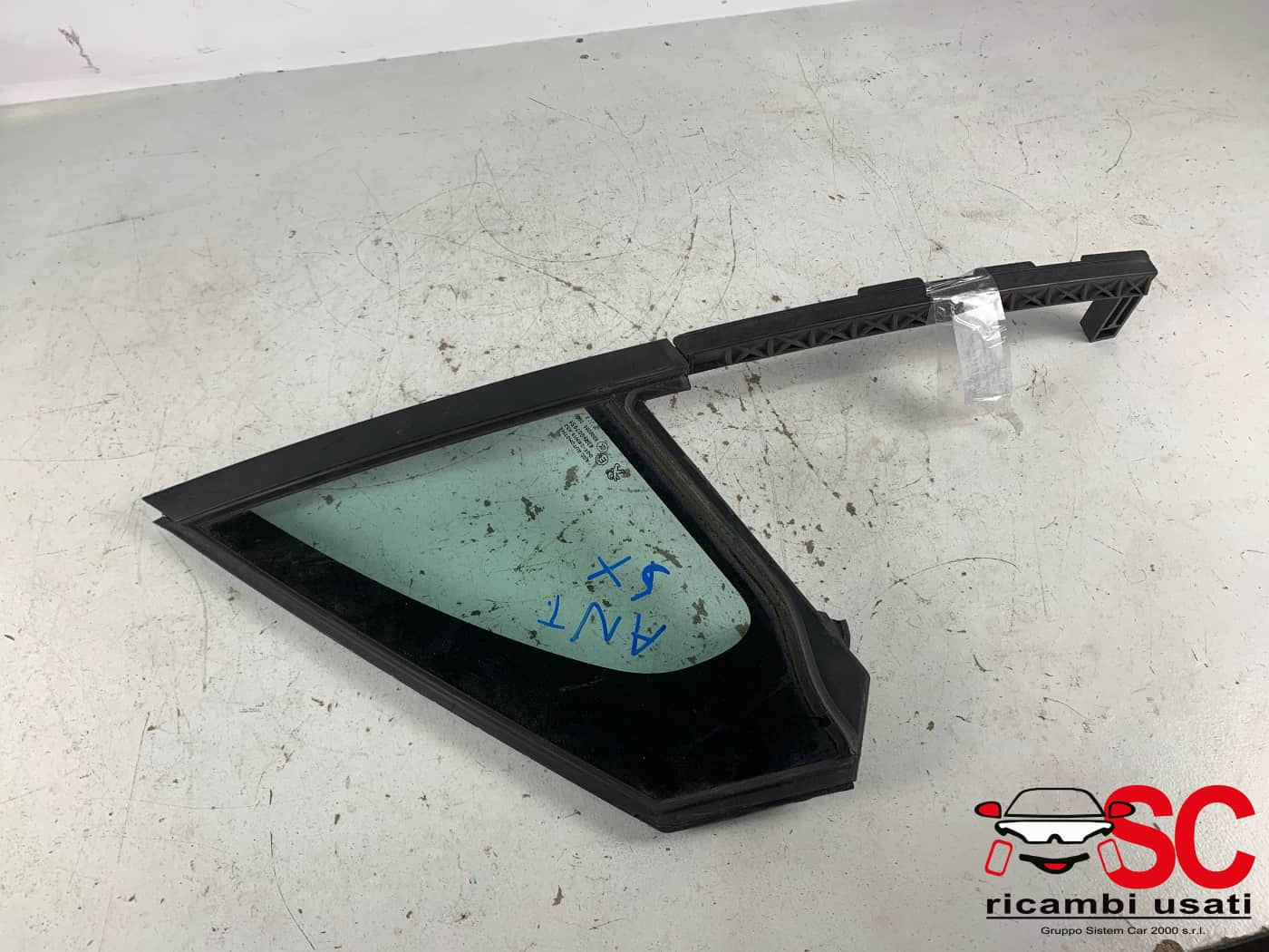 VETRO FISSO LATO SINISTRO PEUGEOT 208 Serie 9801476080 (12>19)