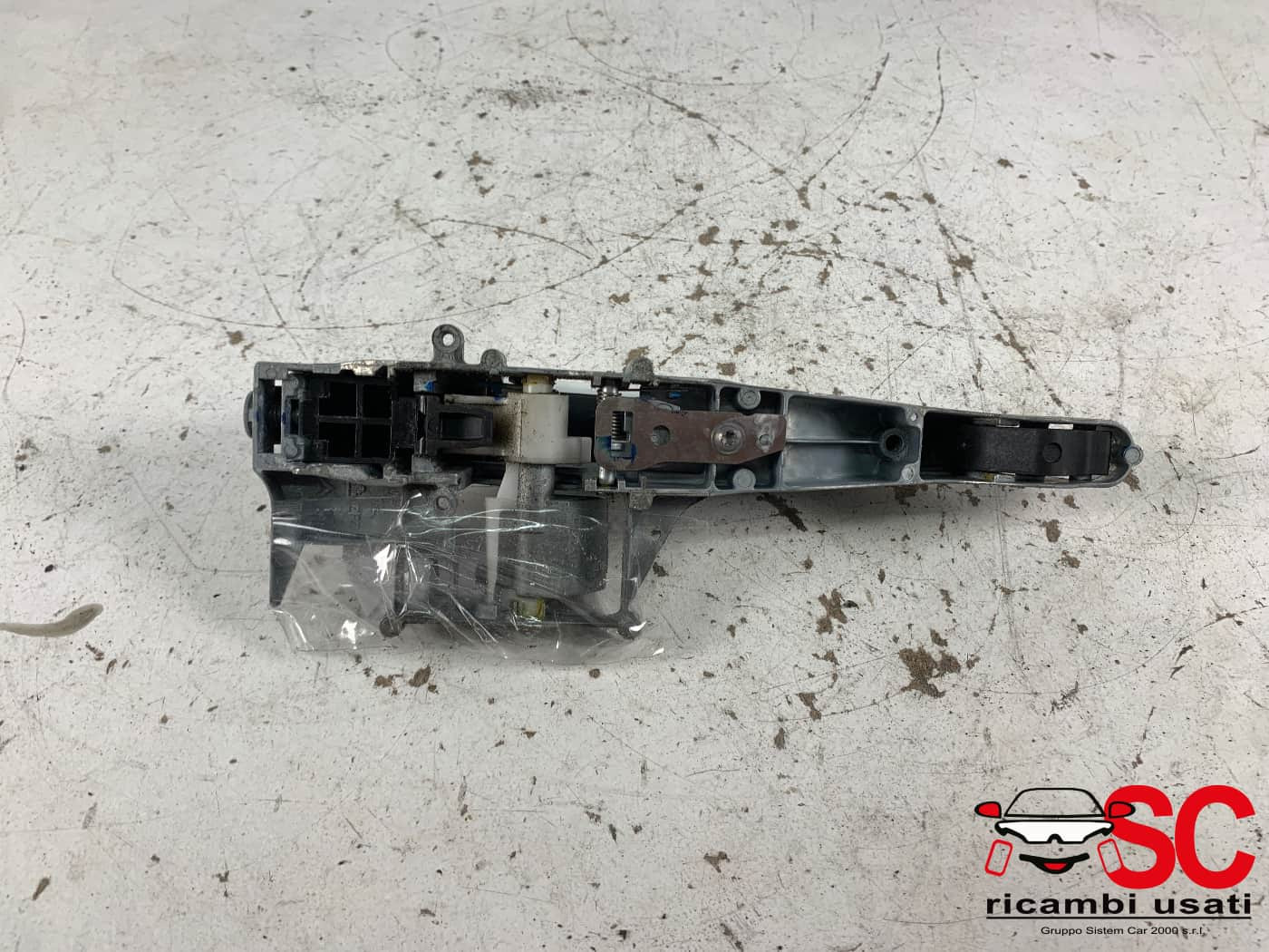 MANIGLIA ESTERNA ANTERIORE DESTRA PEUGEOT 208 Serie (12>19)