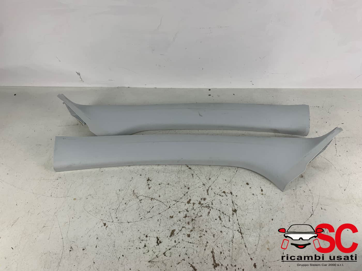 RIVESTIMENTO MONTANTE ANTERIORE SX E DX PEUGEOT 208 Serie 9673750377 (12>19)