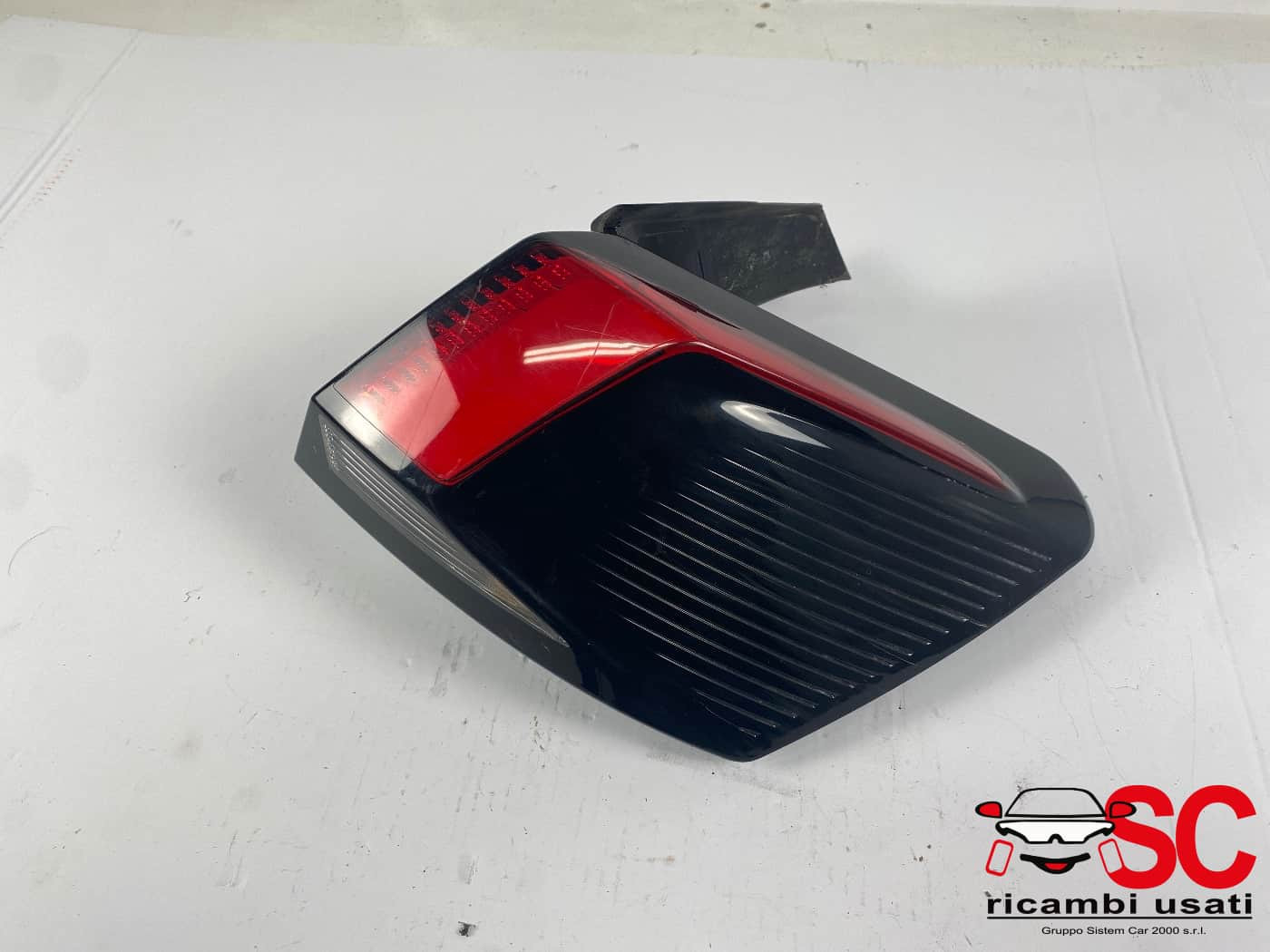 FRECCIA FANALINO ANT DX PEUGEOT 3008 Serie 9810477080 (16>23)