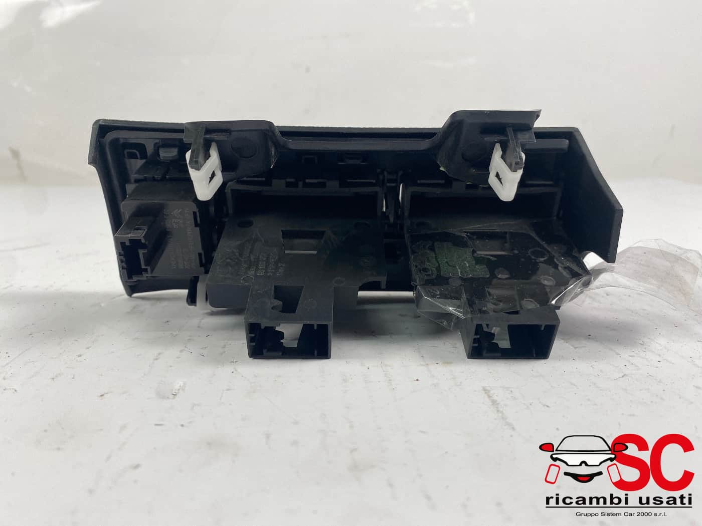 RIVESTIMENTO CRUSCOTTO PEUGEOT 3008 Serie 9811980477 (16>23)