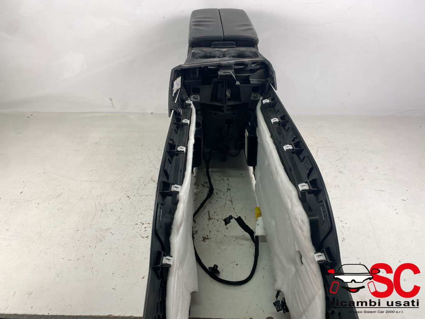 TUNNEL CONSOLLE CENTRALE PEUGEOT 3008 Serie 98100435ZD (16>23)