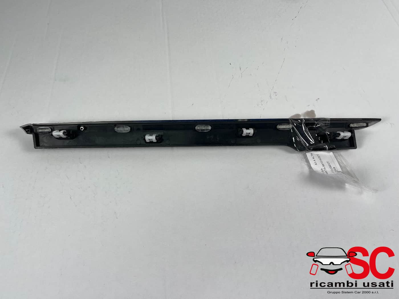 RIVESTIMENTO CRUSCOTTO PEUGEOT 3008 Serie 9810140577 (16>23)