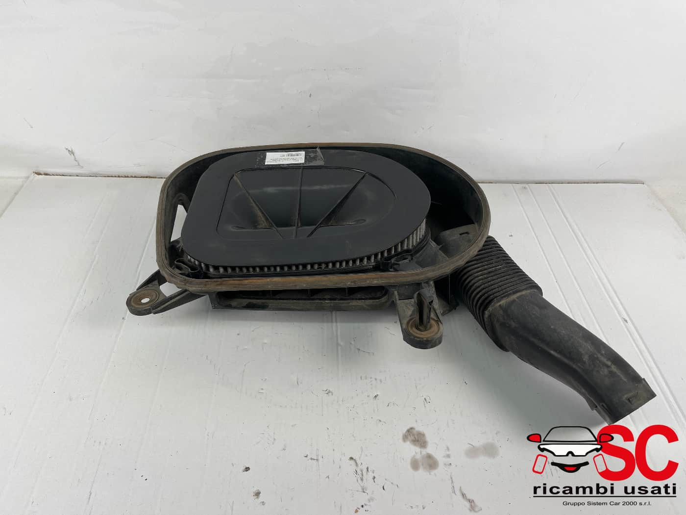 13717811027 BOX SCATOLA FILTRO ARIA BMW X3 2° Serie diesel