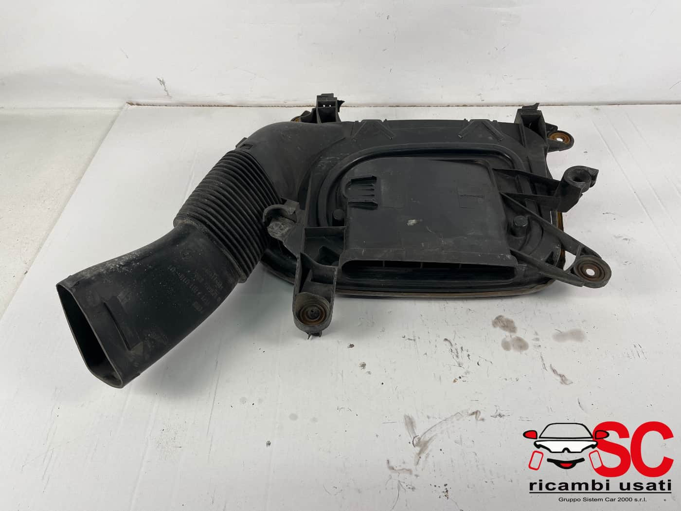 13717811027 BOX SCATOLA FILTRO ARIA BMW X3 2° Serie diesel