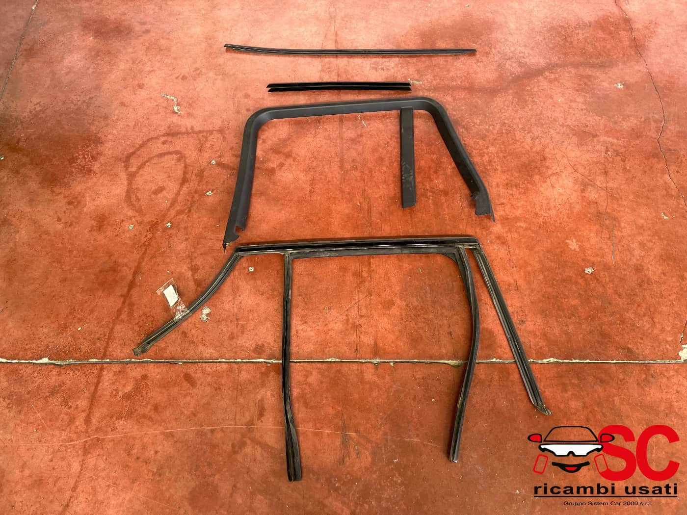 GUARNIZIONE PORTIERA POSTERIORE SINISTRA BMW X3 2° Serie 51357311264 (10>)