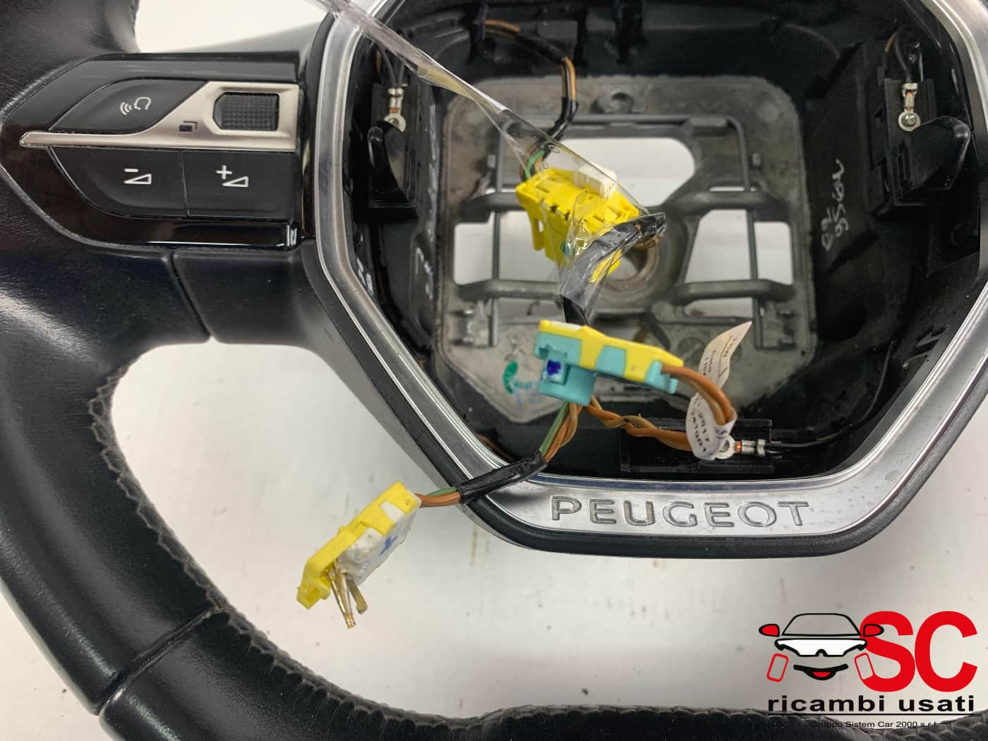 VOLANTE PEUGEOT 3008 Serie 98105487AU (16>23)