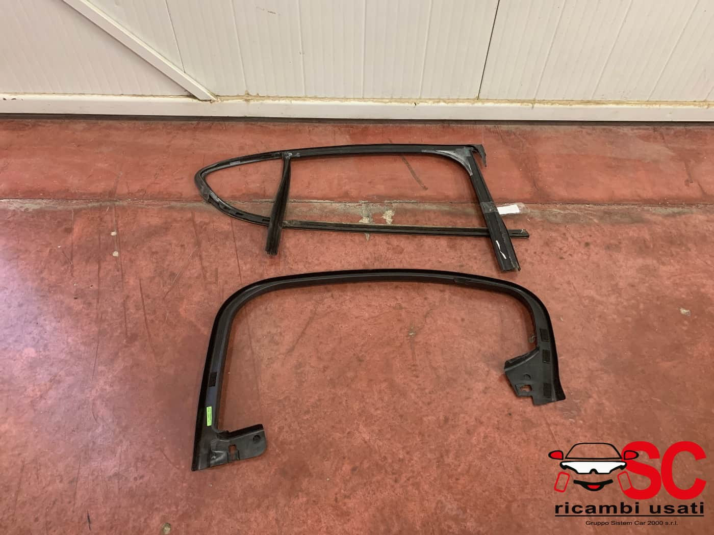 GUARNIZIONE PORTIERA POSTERIORE SINISTRA ALFA ROMEO Stelvio Serie (949_) 50549402 (16>)