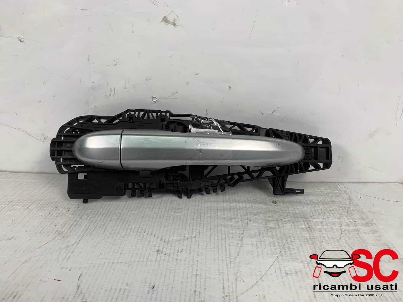 MANIGLIA ESTERNA ANTERIORE DESTRA FIAT 500 X Serie 52065129 (15>)