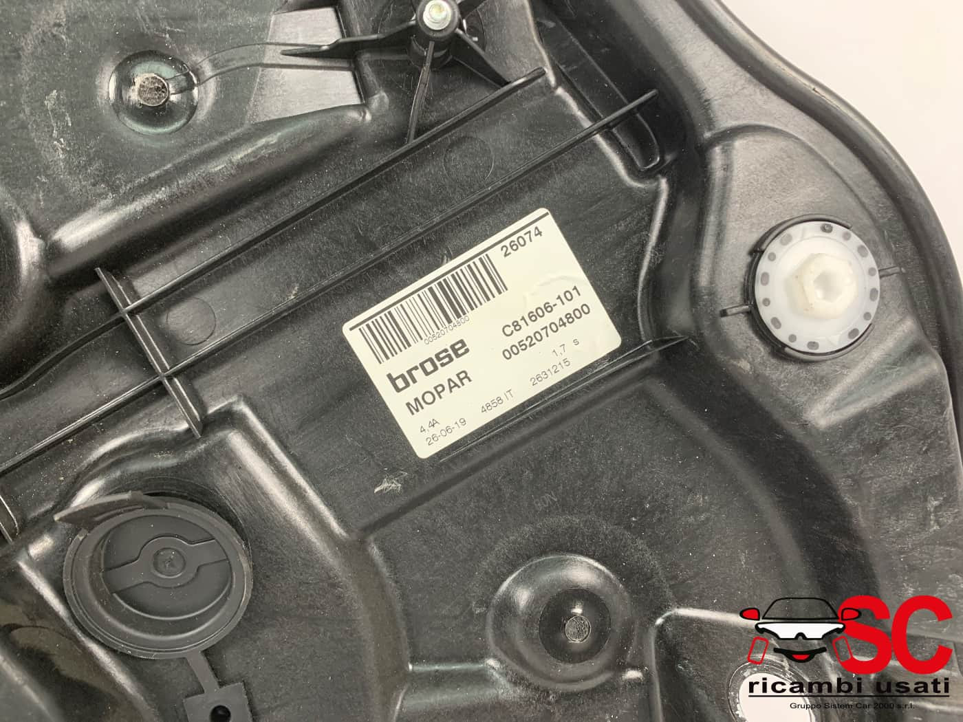 MECCANISMO ALZAVETRO POST. DX FIAT 500 X Serie 52070480 (15>)