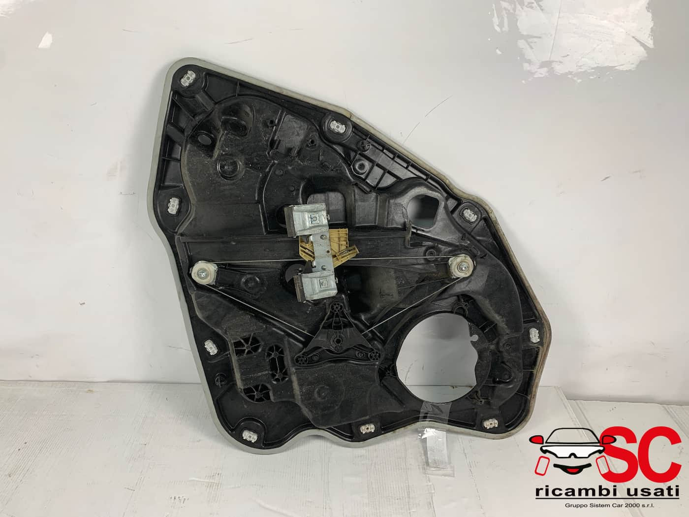 MECCANISMO ALZAVETRO POST. SX FIAT 500 X Serie 52070471 (15>)